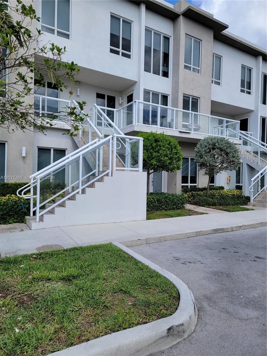 6310 NW 103rd Pl # 202, Doral FL 33178 photo 3
