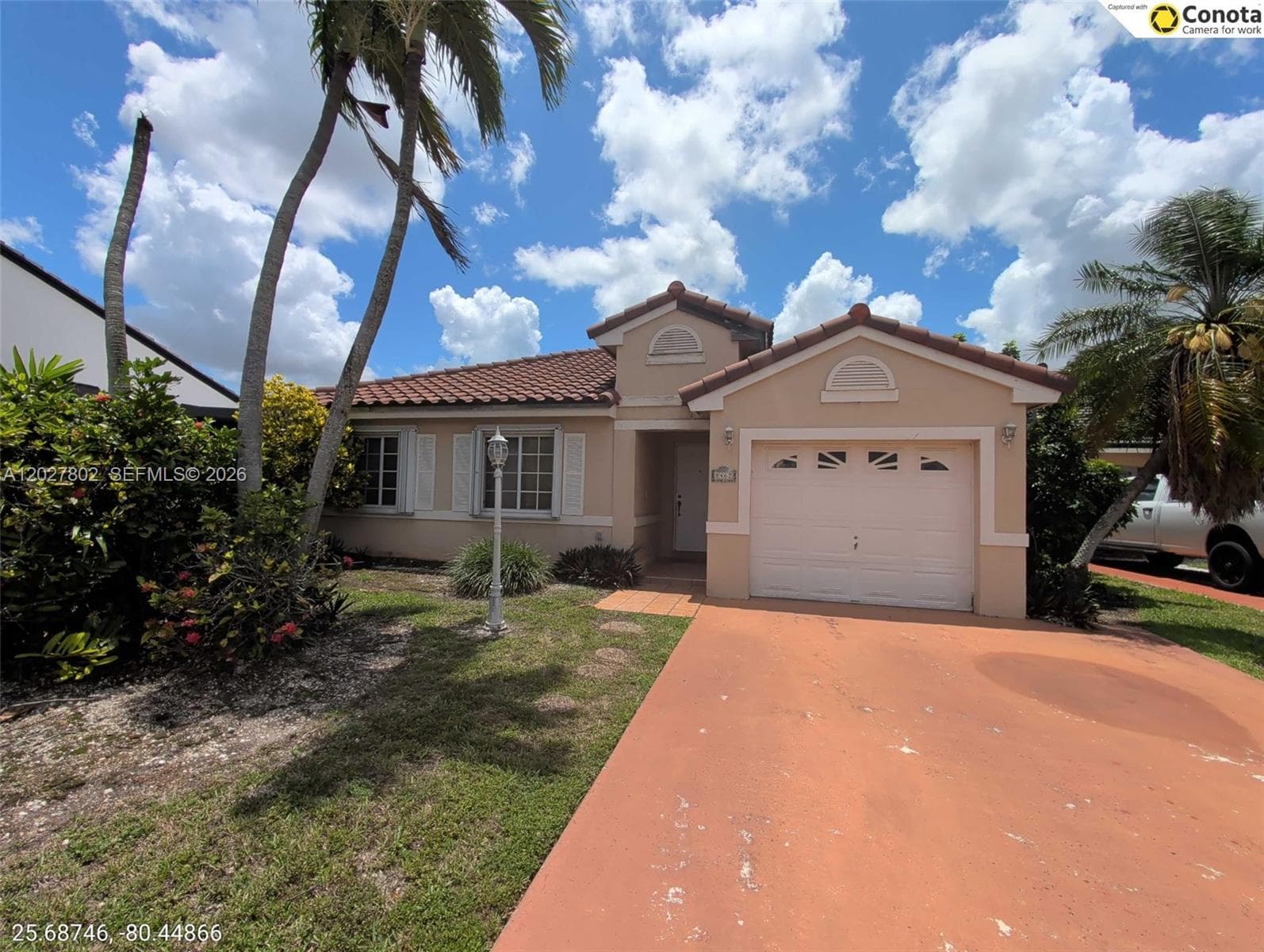 8462 SW 158th Ct, Miami FL 33193 photo 2