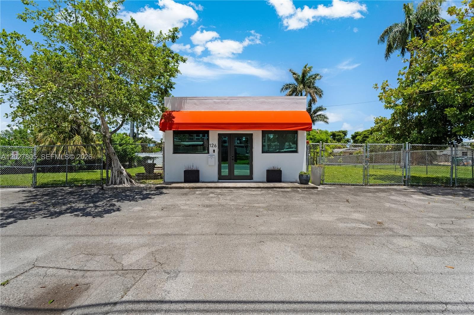 126 NE 1st Ave, Dania Beach FL 33004 photo 3