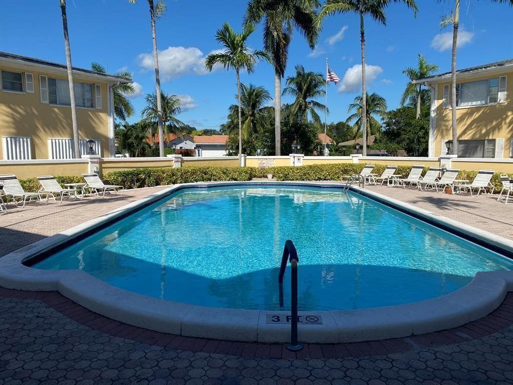 5720 NE 22nd Way # 406, Fort Lauderdale FL 33308 photo 2