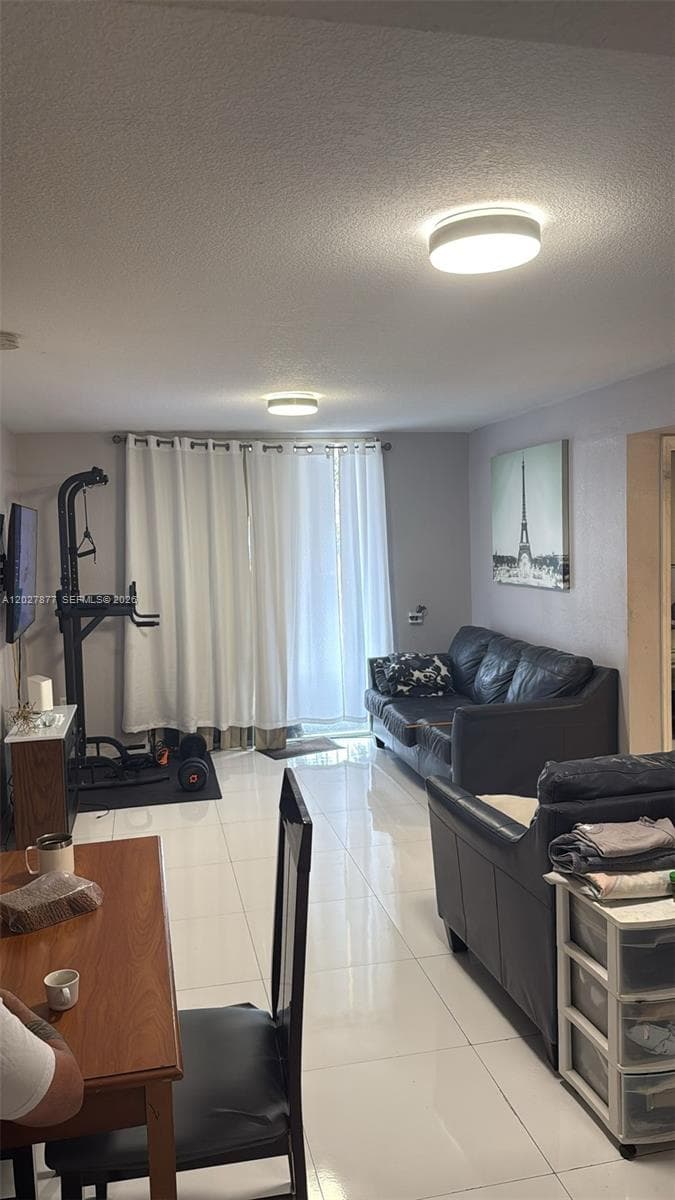 814 NW 36th Ave # 208, Miami FL 33125 photo 2