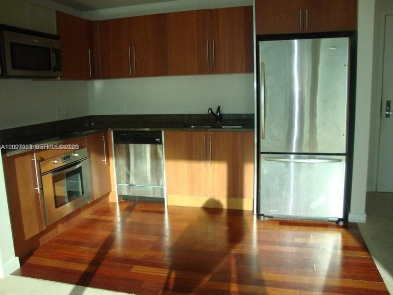 300 S Biscayne Blvd # 2909, Miami FL 33131 photo 4