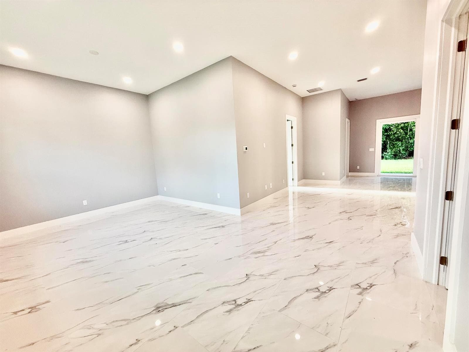 675 NE Moss Rose Place, Port St. Lucie FL 34983 photo 3
