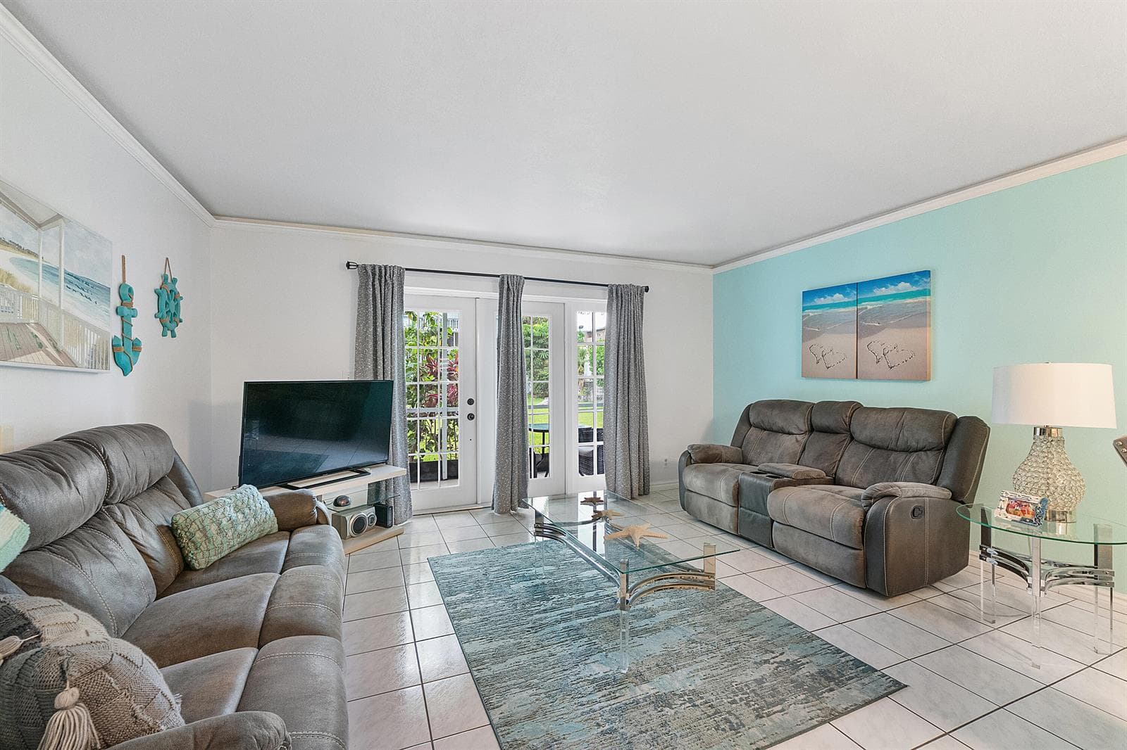 219 NE 14th Avenue # 107, Hallandale Beach FL 33009 photo 2
