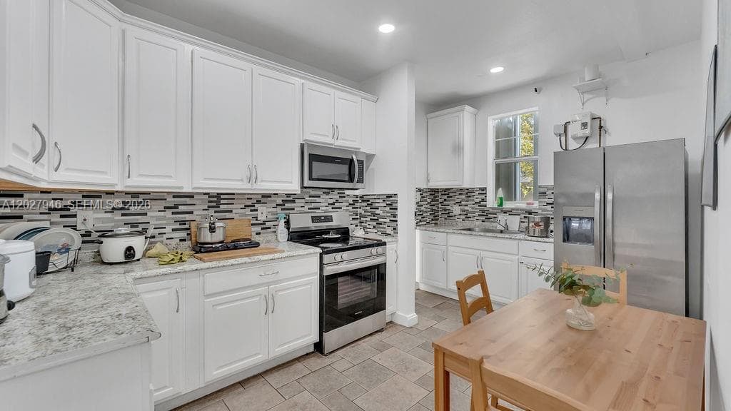 242 SW 15th Ave, Miami FL 33135 photo 4