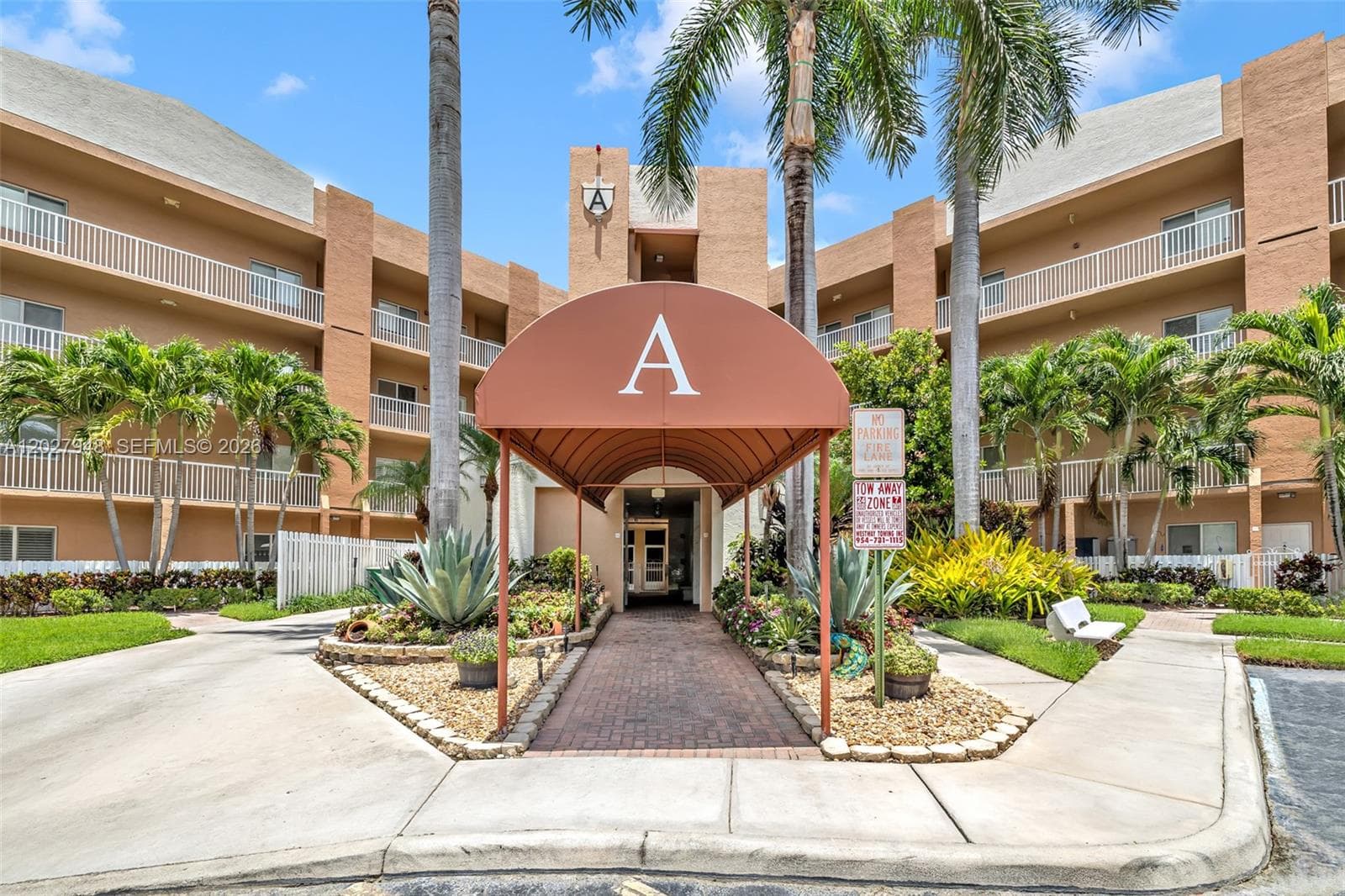 7715 Yardley Dr # 106, Tamarac FL 33321 photo 2