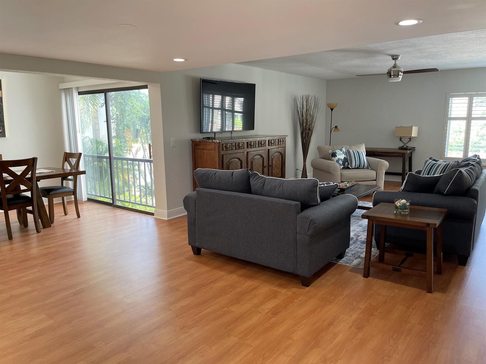 1660 Twelve Oaks Way # 203, North Palm Beach FL 33408 photo 5