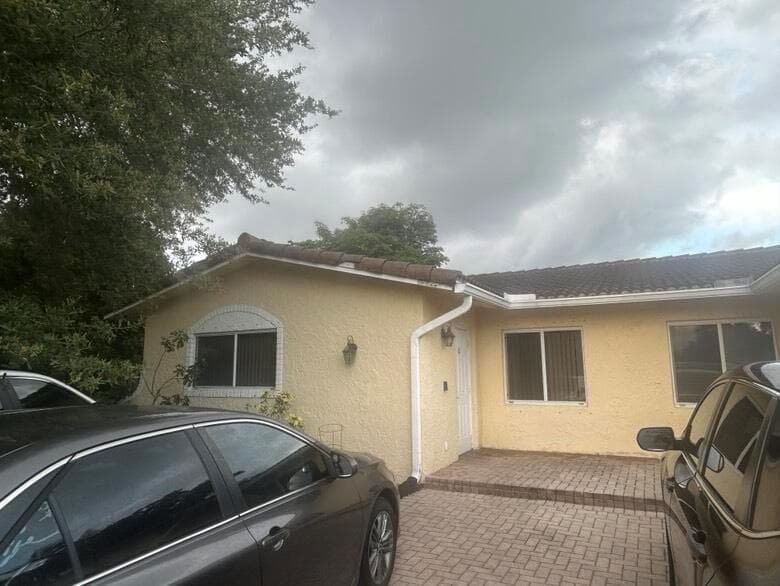 8362 NW 23rd Manor, Coral Springs FL 33065 photo 5