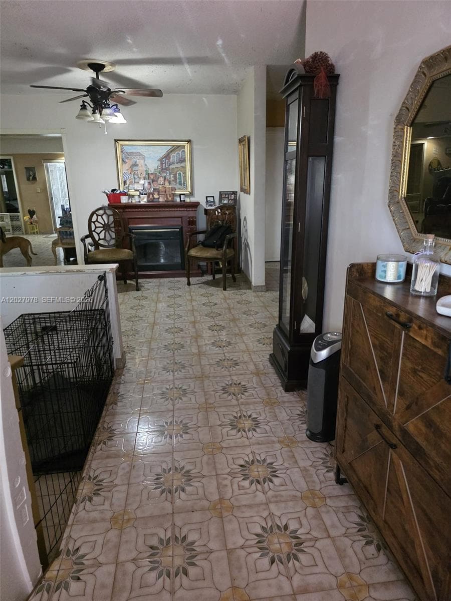 16825 NW 74th Ave, Hialeah FL 33015 photo 4