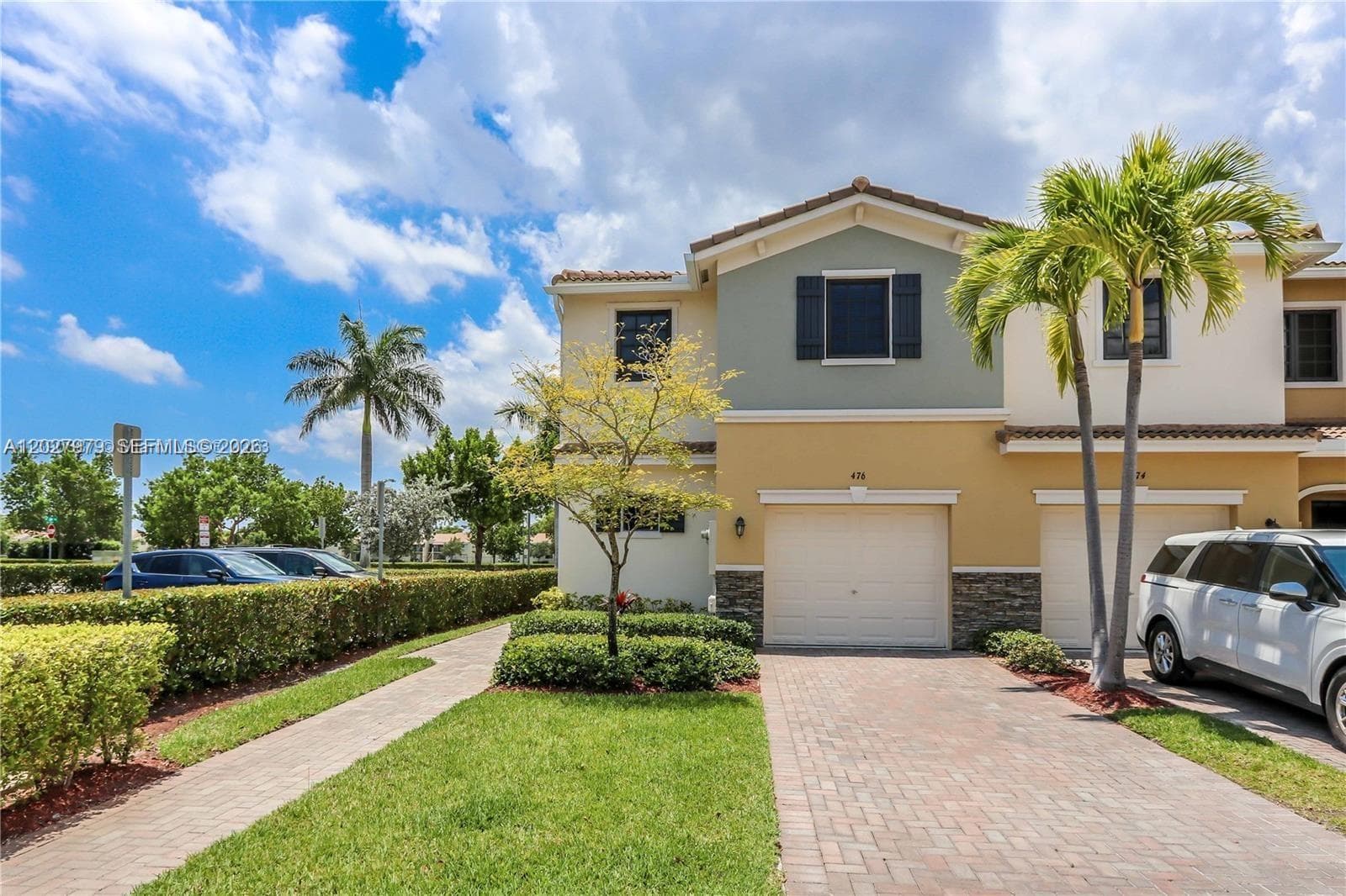 Aventura Isles photo 2