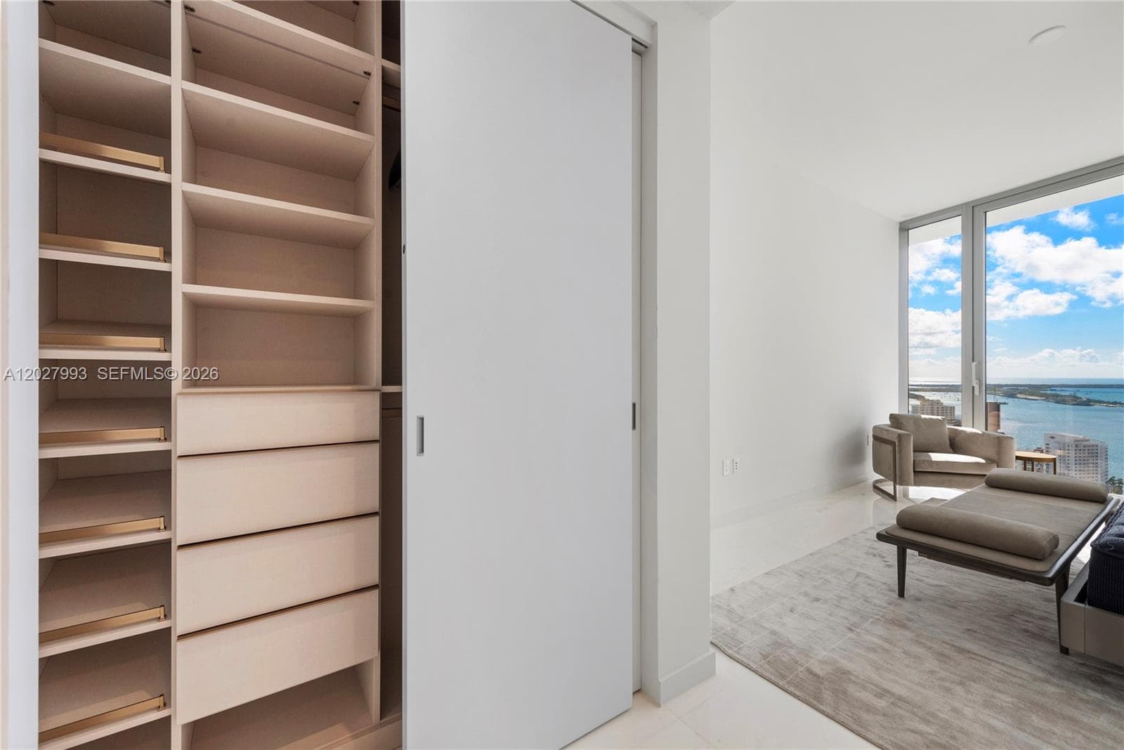 300 Biscayne Boulevard Way # 3905W, Miami FL 33131 photo 3