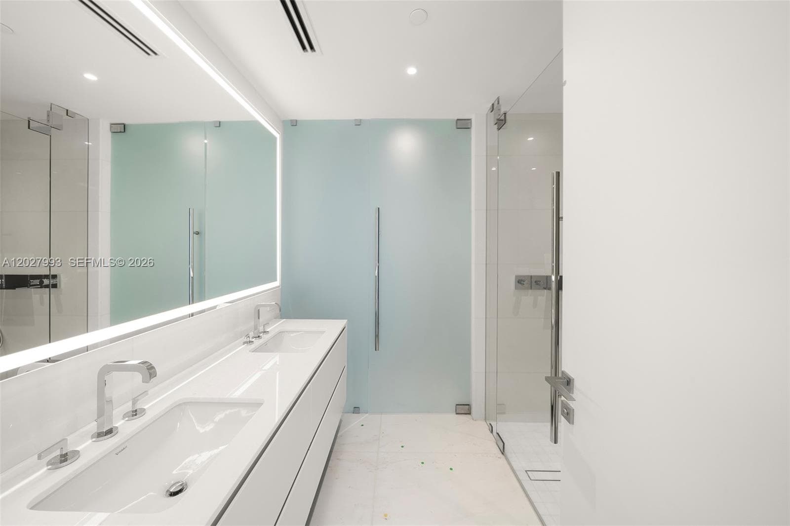 300 Biscayne Boulevard Way # 3905W, Miami FL 33131 photo 5