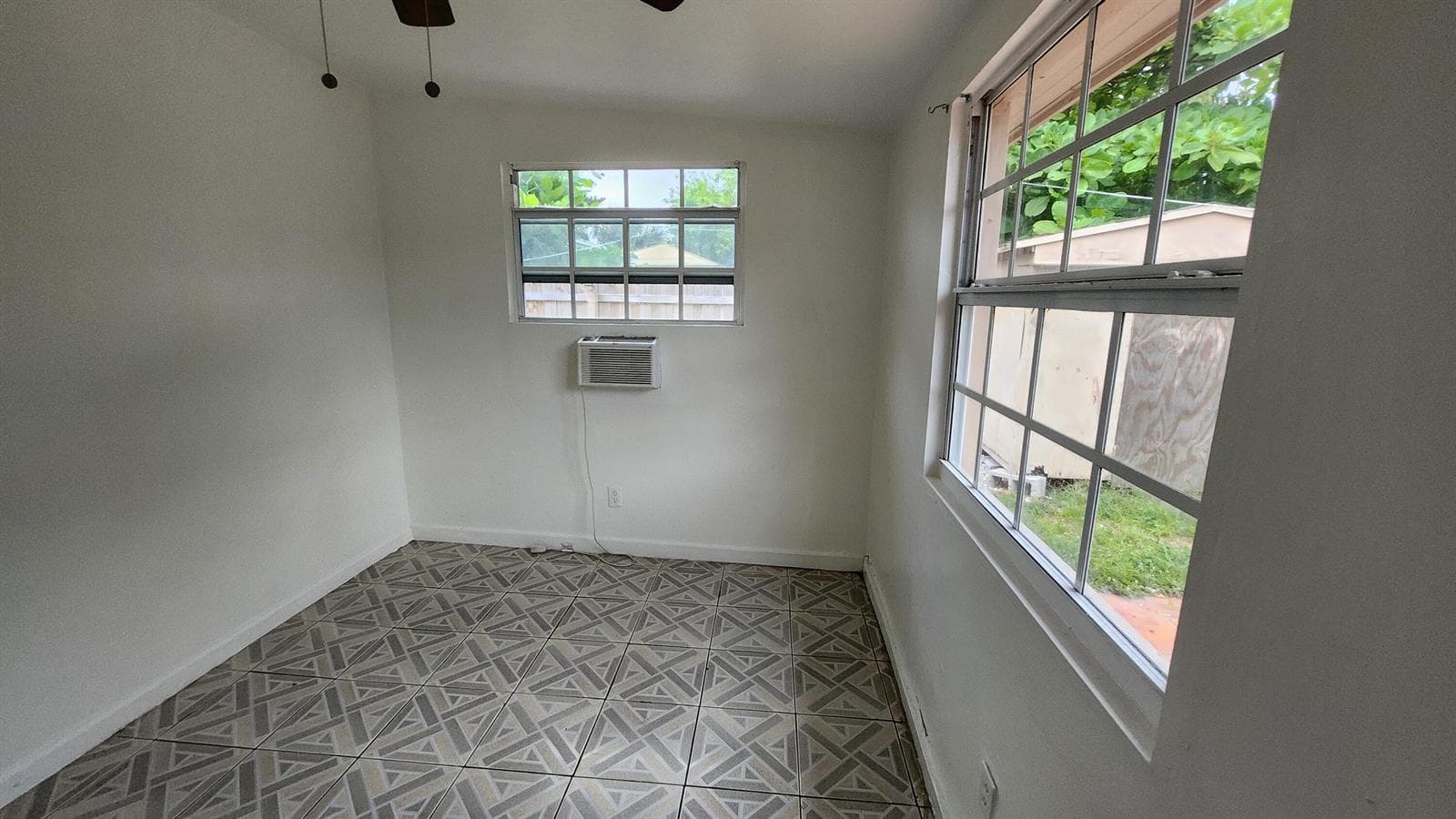 43 SW 11th Street, Dania Beach FL 33004 photo 2