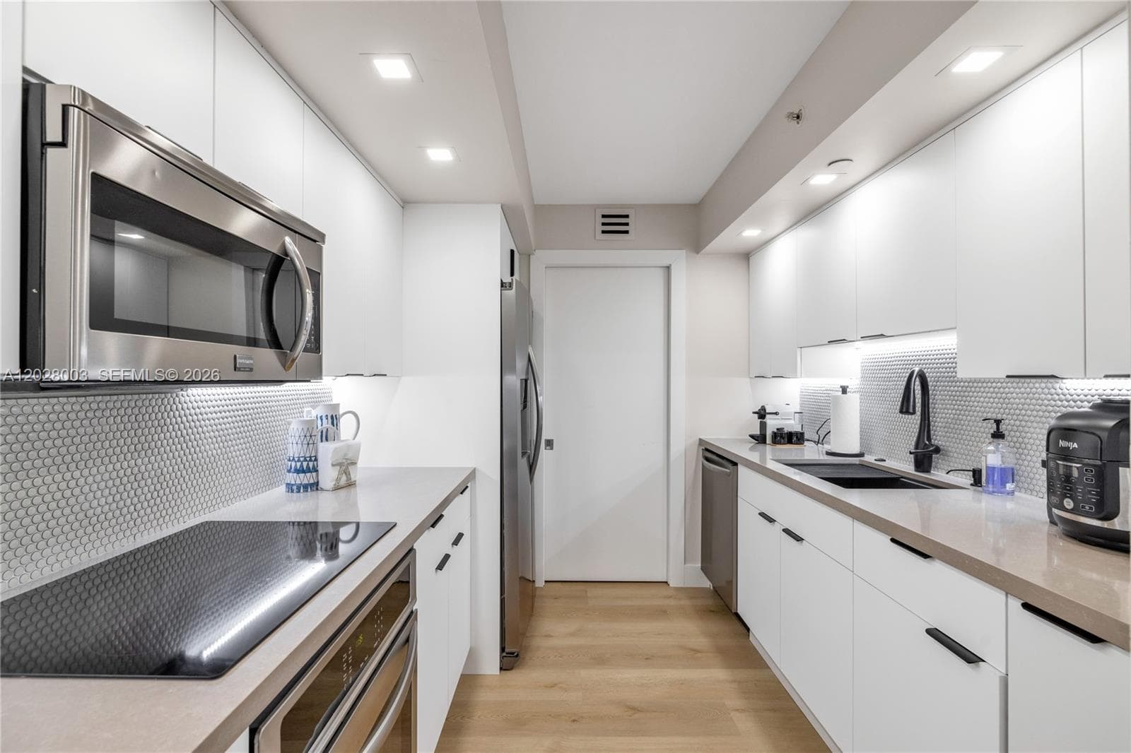 6917 Collins Ave # 1404, Miami Beach FL 33141 photo 3