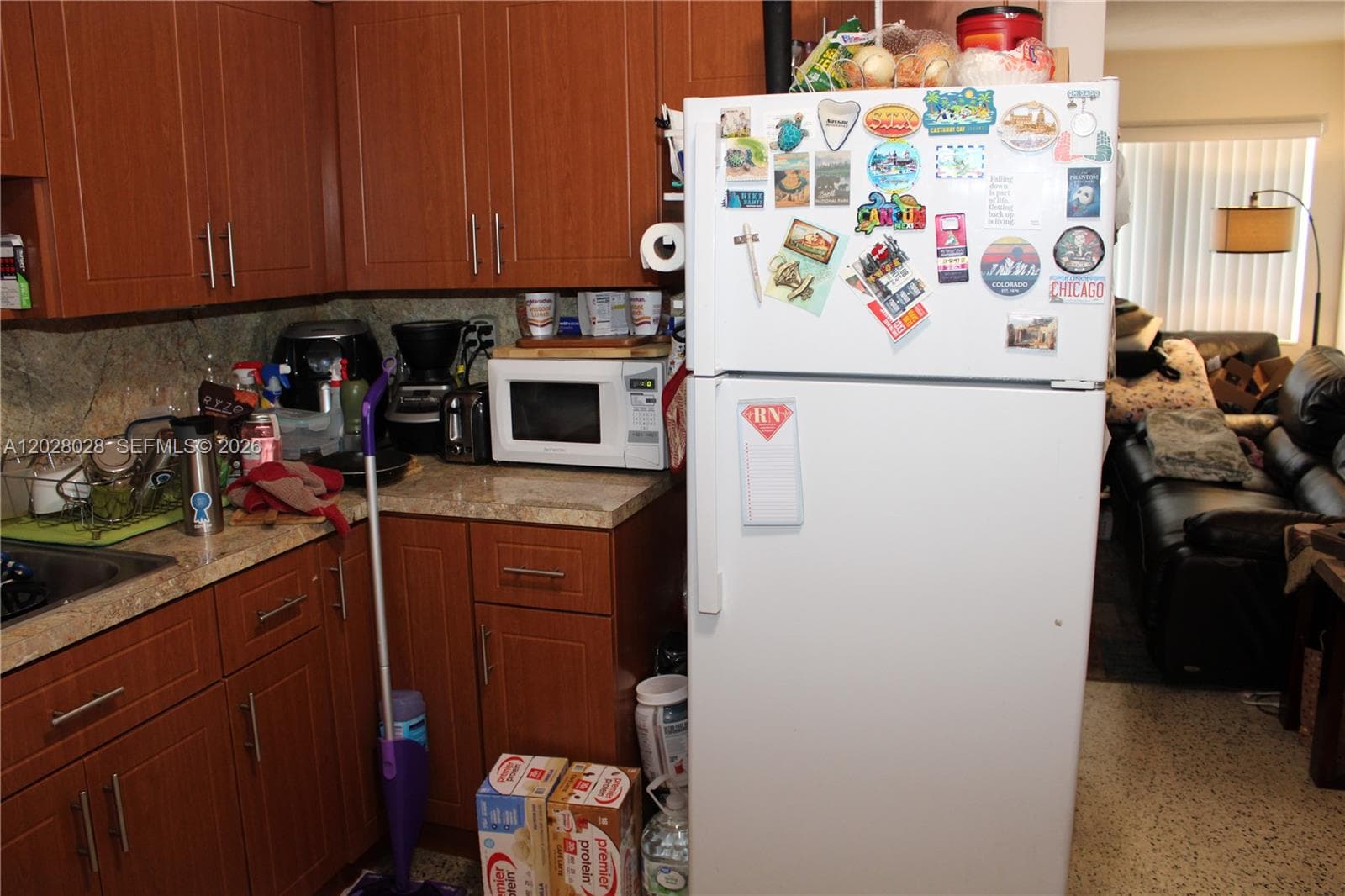 1022 NW 22nd Pl, Miami FL 33125 photo 5