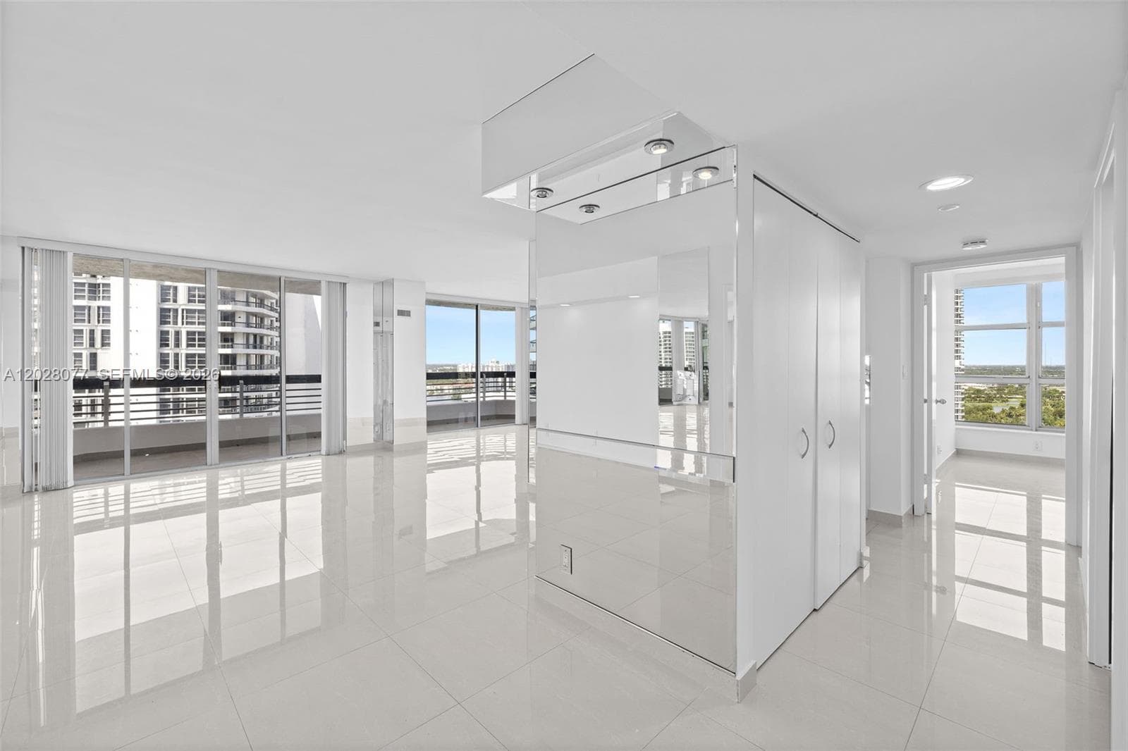 19195 NE 36th Ct # 2705, Aventura FL 33180 photo 3