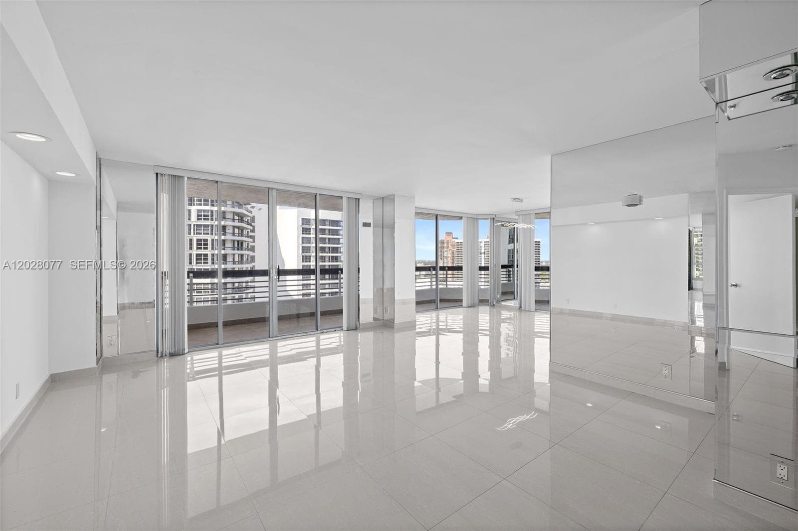 19195 NE 36th Ct # 2705, Aventura FL 33180 photo 4