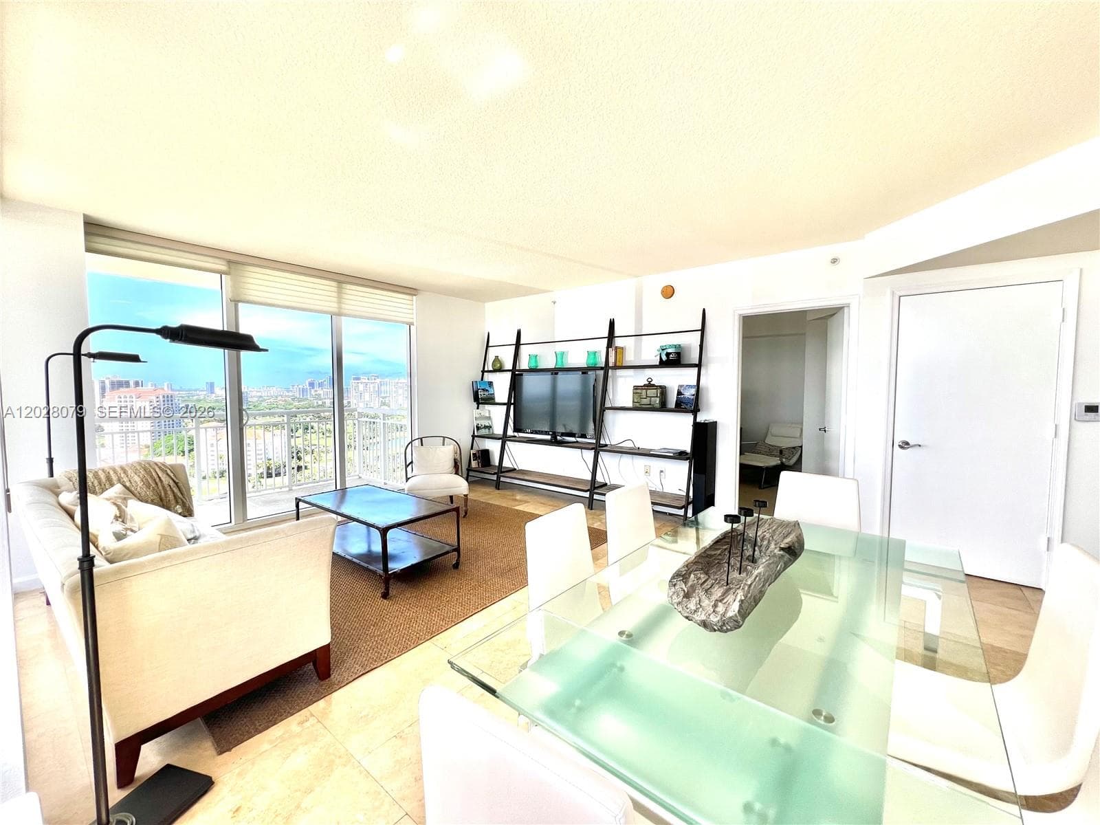 19501 W Country Club Dr # 2313, Aventura FL 33180 photo 2