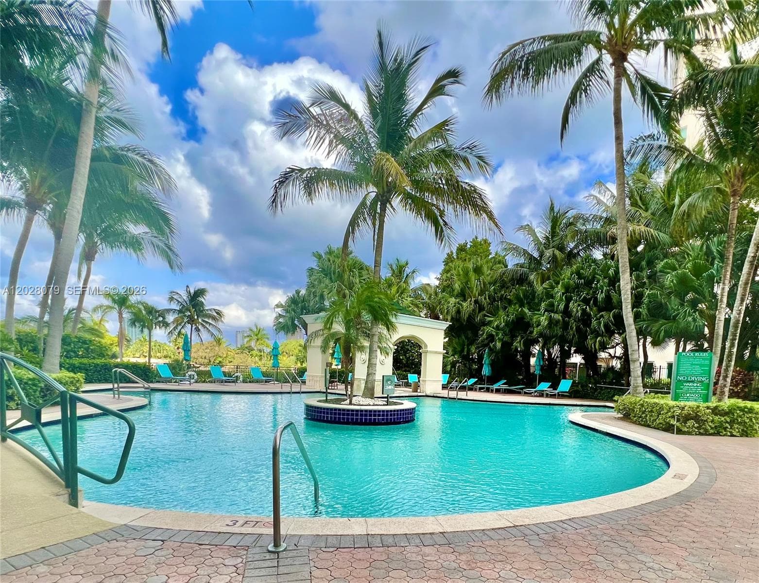 19501 W Country Club Dr # 2313, Aventura FL 33180 photo 3