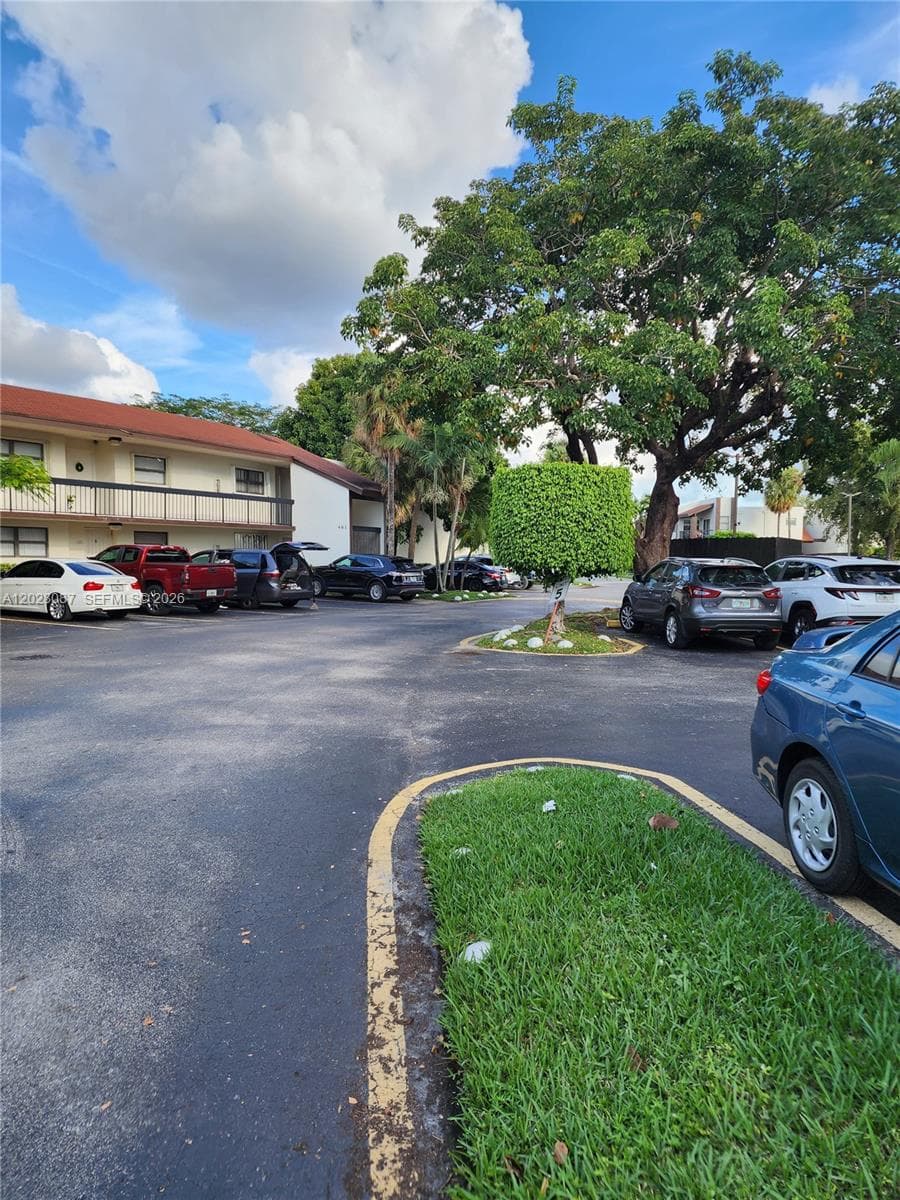461 NW 107 Ave # 102, Miami, FL 33172 photo 2