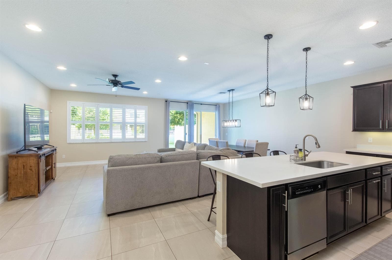 63 Dogwood Court, Royal Palm Beach FL 33411 photo 4