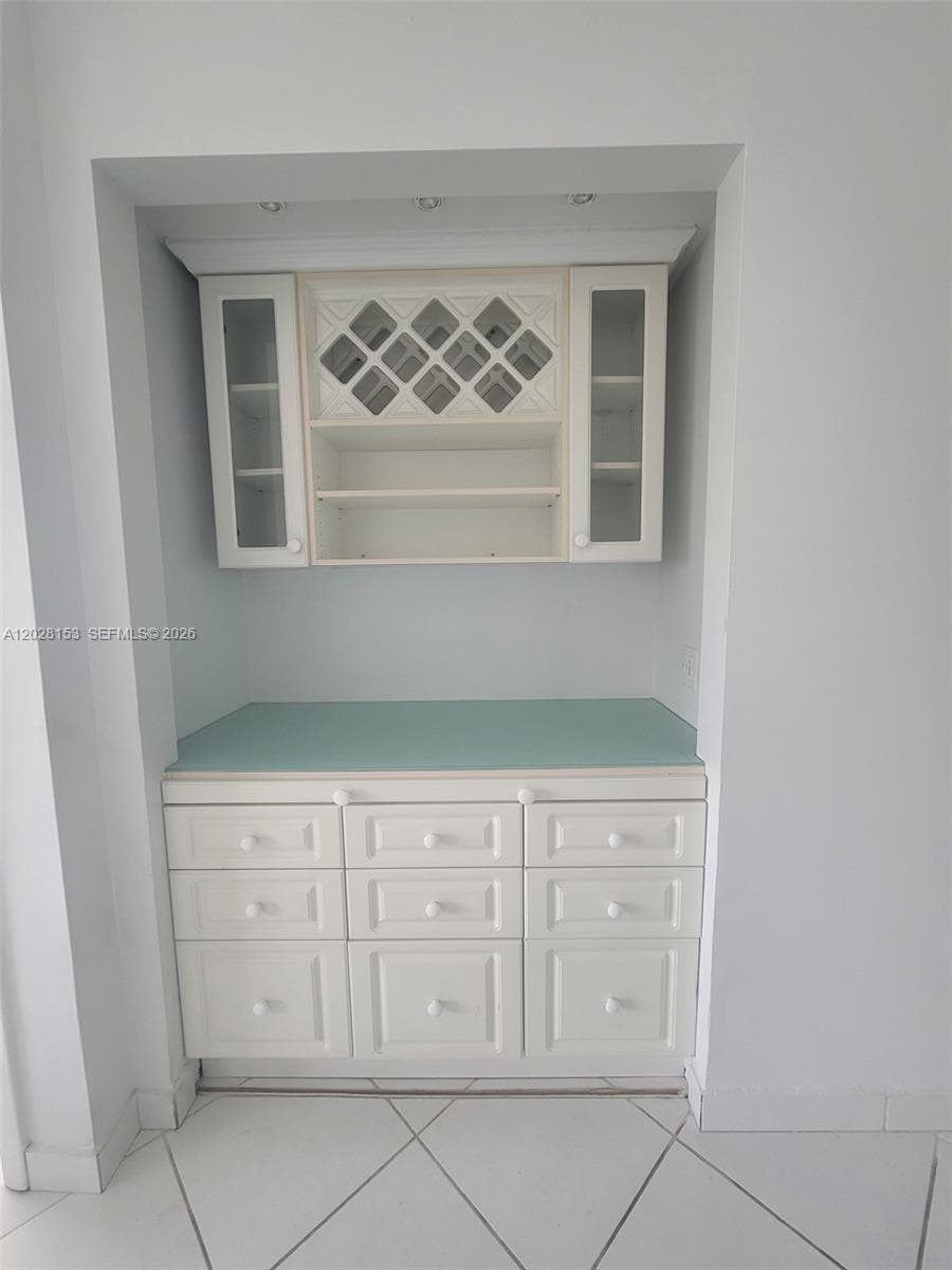 2600 Collins Ave # 411, Miami Beach FL 33140 photo 4