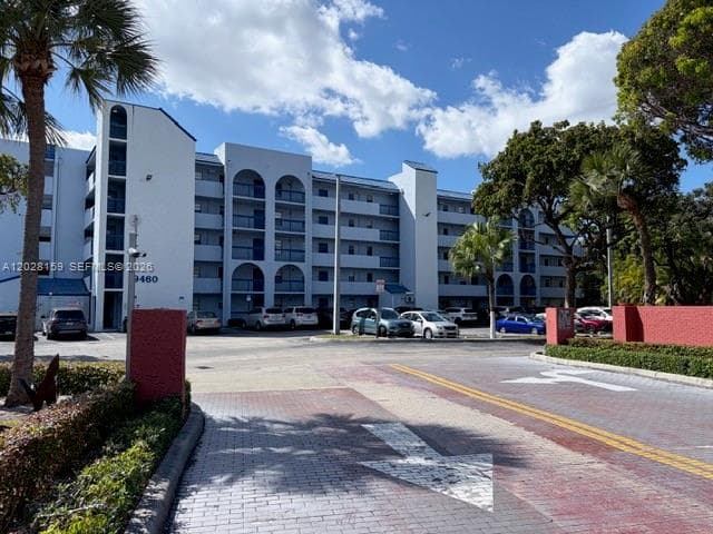 9460 Fontainebleau Blvd # 529, Miami FL 33172 photo 2