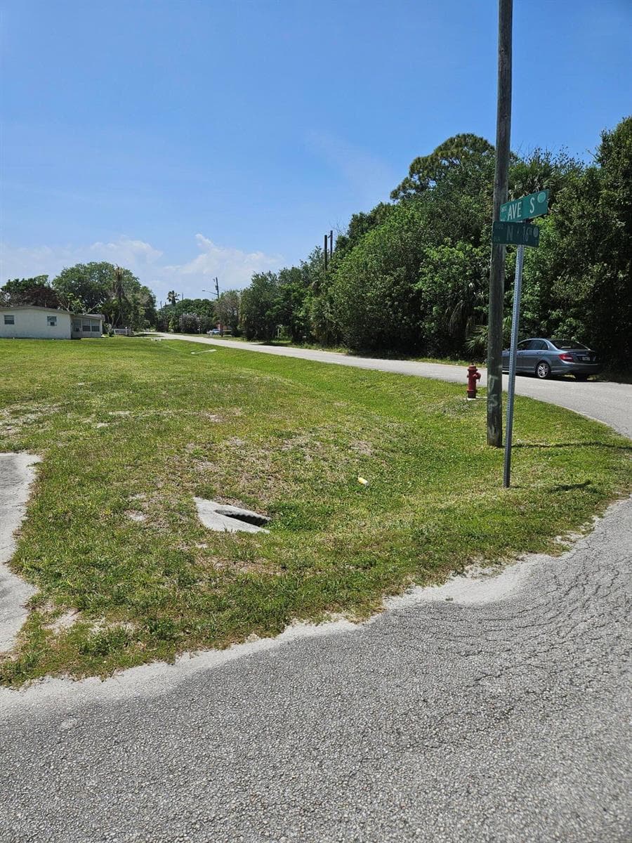 1909 N 16th Street, Fort Pierce FL 34950 photo 5