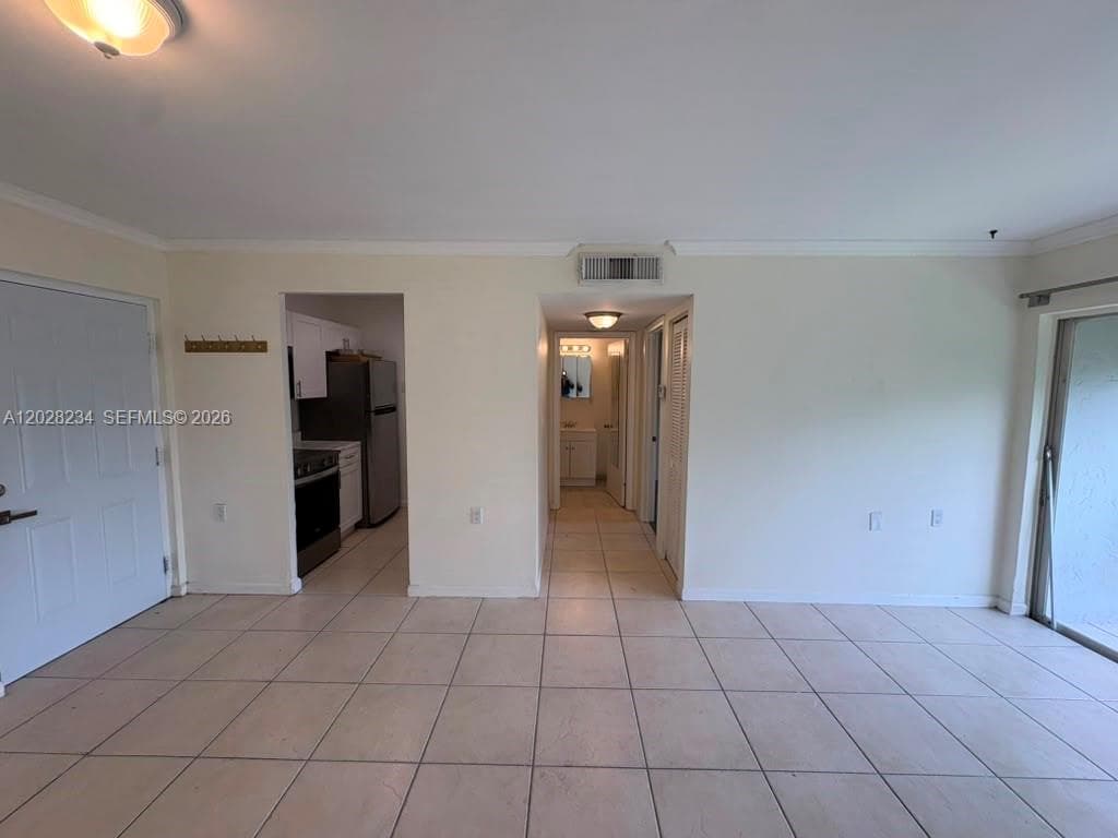 1141 Lake Victoria Dr # F, Palm Beach FL 33411 photo 5