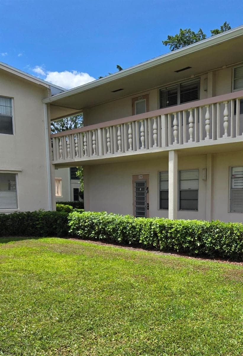 316 Farnham P # 316, Deerfield Beach FL 33442 photo 2