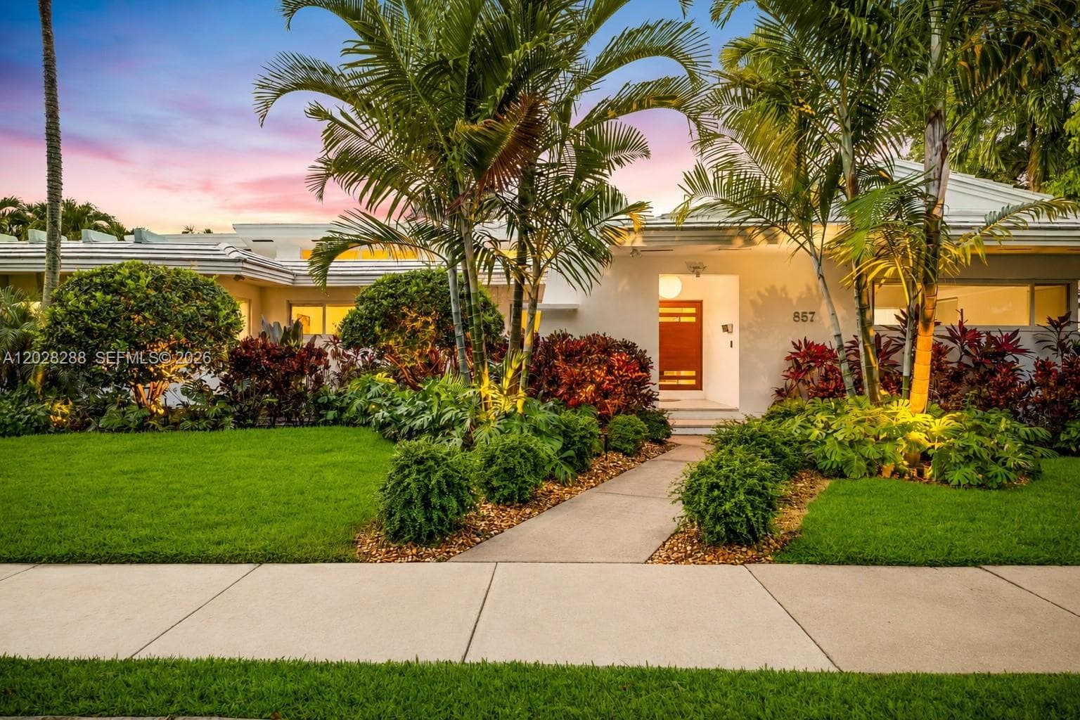 857 NE 98th St, Miami Shores FL 33138 photo 3