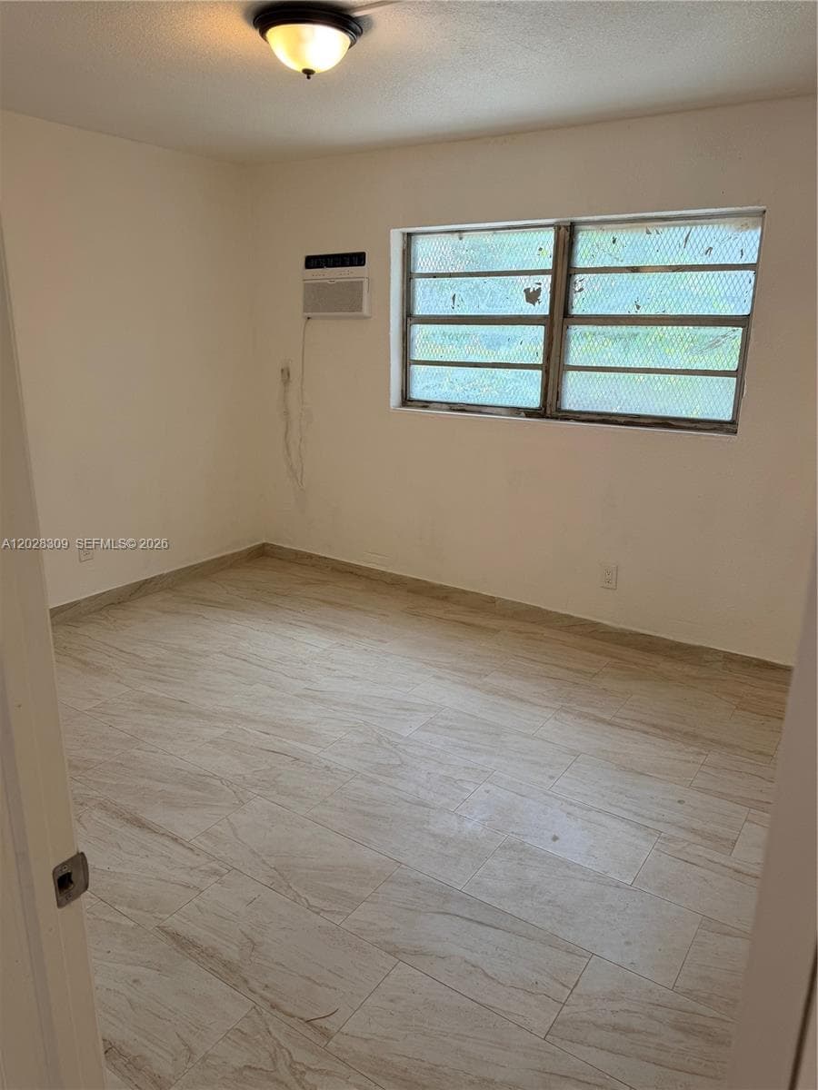 220 NW 16th Ter # 1, Miami, FL 33136 photo 4
