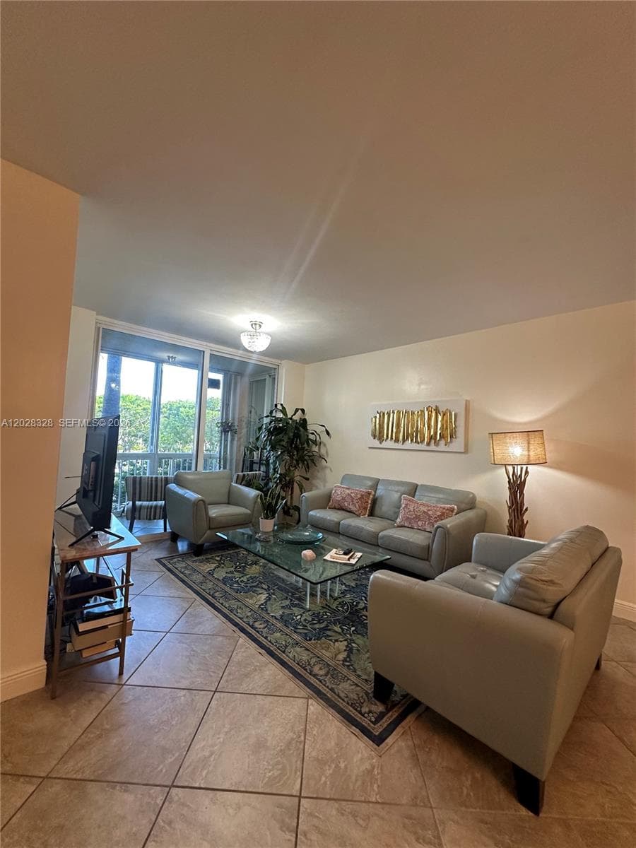 9755 NW 52nd St # 219, Doral FL 33178 photo 4