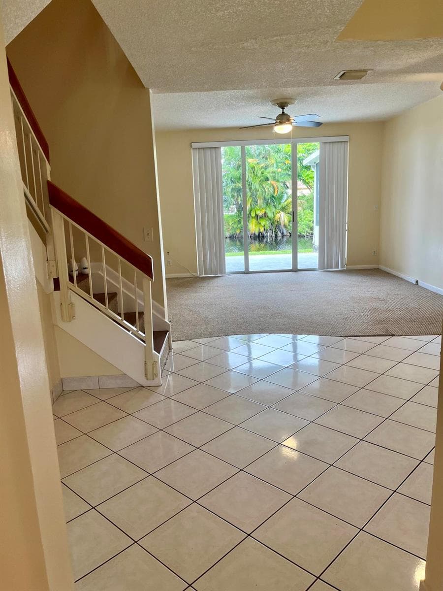 2317 SW 82nd Terrace, North Lauderdale FL 33068 photo 4