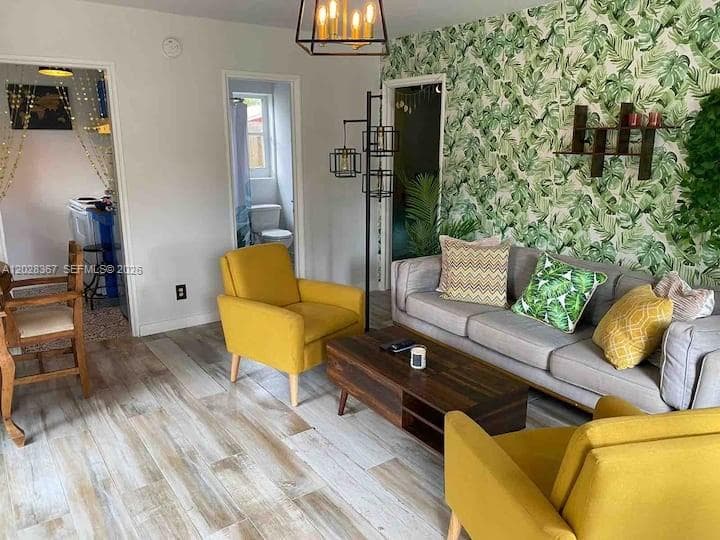 1516 S 17th Ave # 1516, Hollywood FL 33020 photo 2