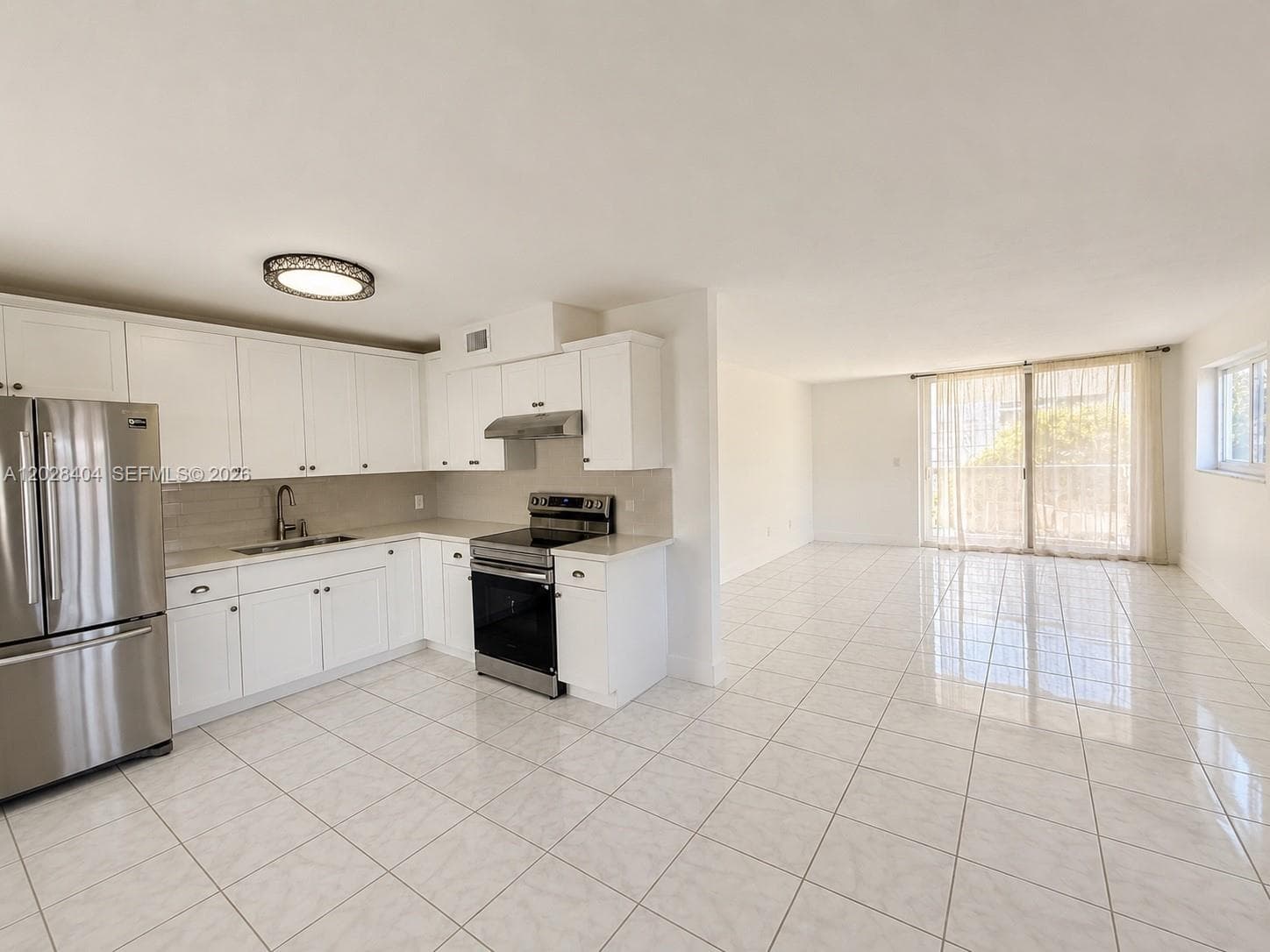 1400 Lincoln Rd # 301, Miami Beach FL 33139 photo 3