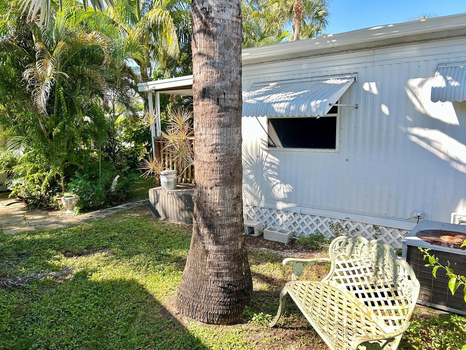 425 Bougainvilla Drive, Deerfield Beach FL 33442 photo 4