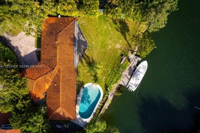230 Edgewater Dr, Coral Gables FL 33133 photo 2
