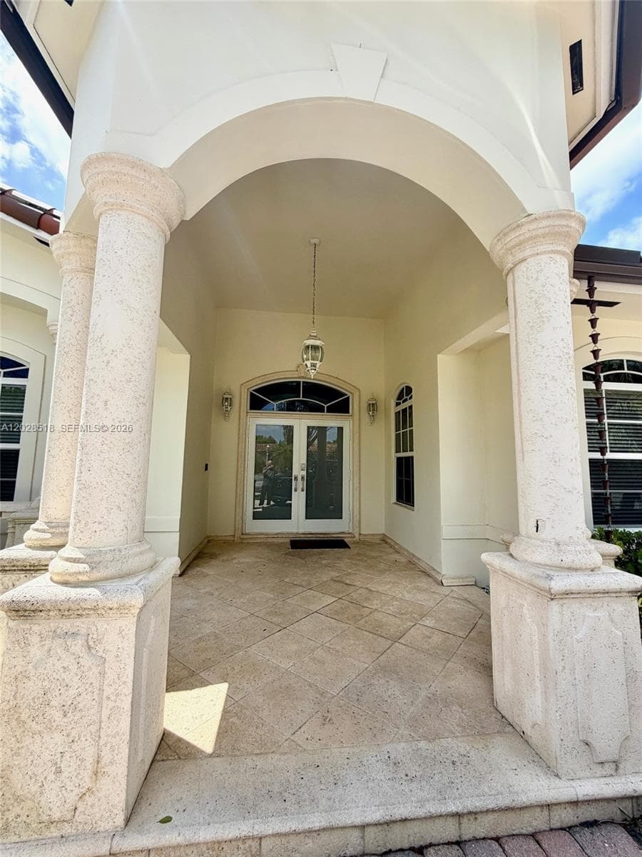 9444 SW 78th St # 0, Miami, FL 33173 photo 2
