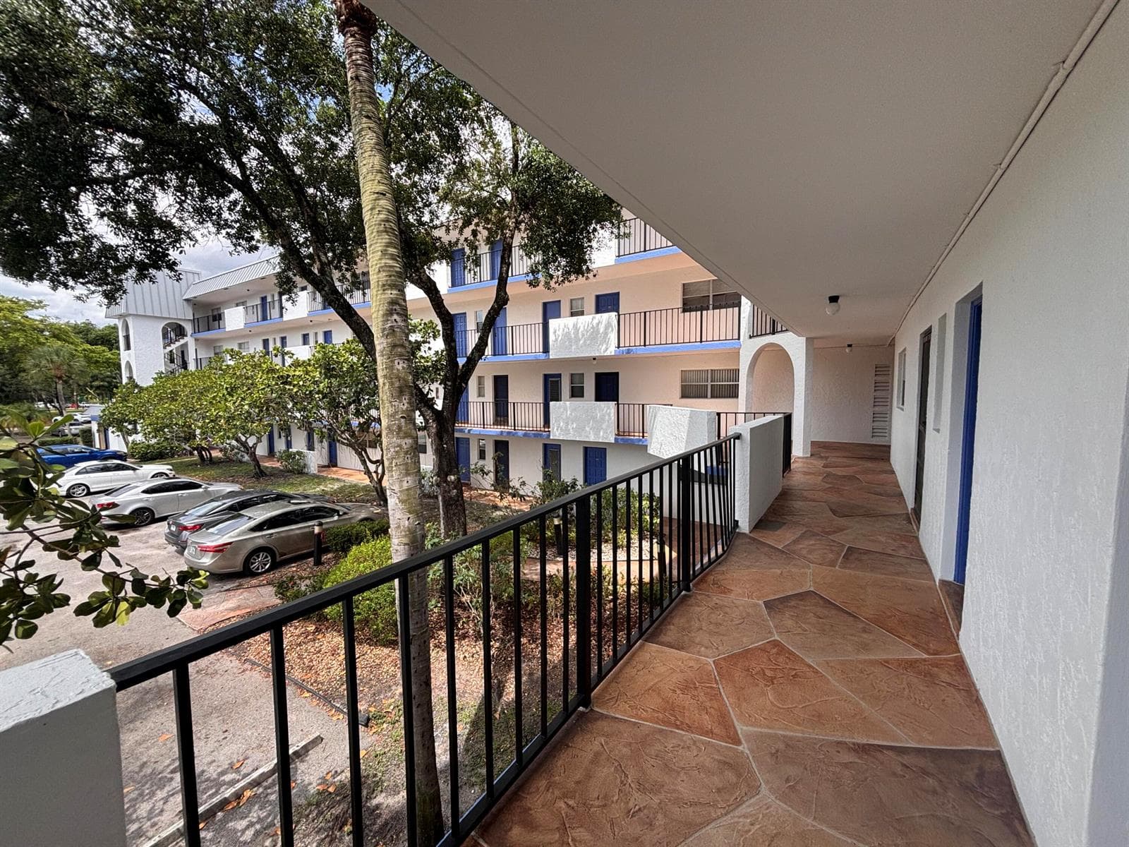 6100 S Falls Circle Drive # 204, Lauderhill FL 33319 photo 4