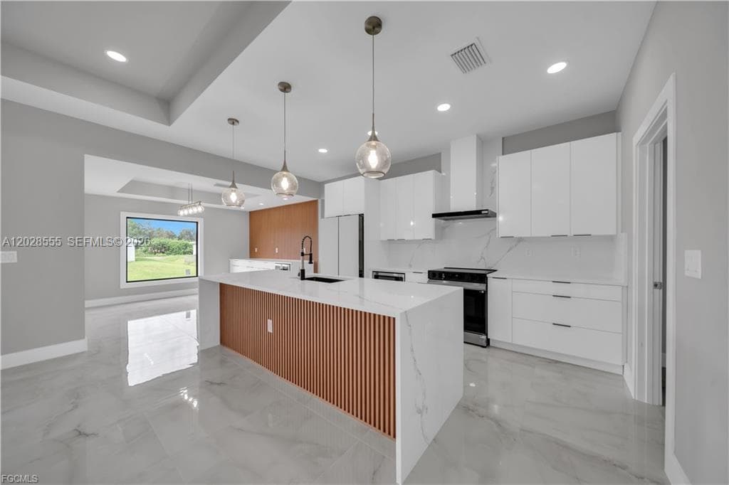 2507 39th ST SW, Lehigh Acres FL 33976 photo 5