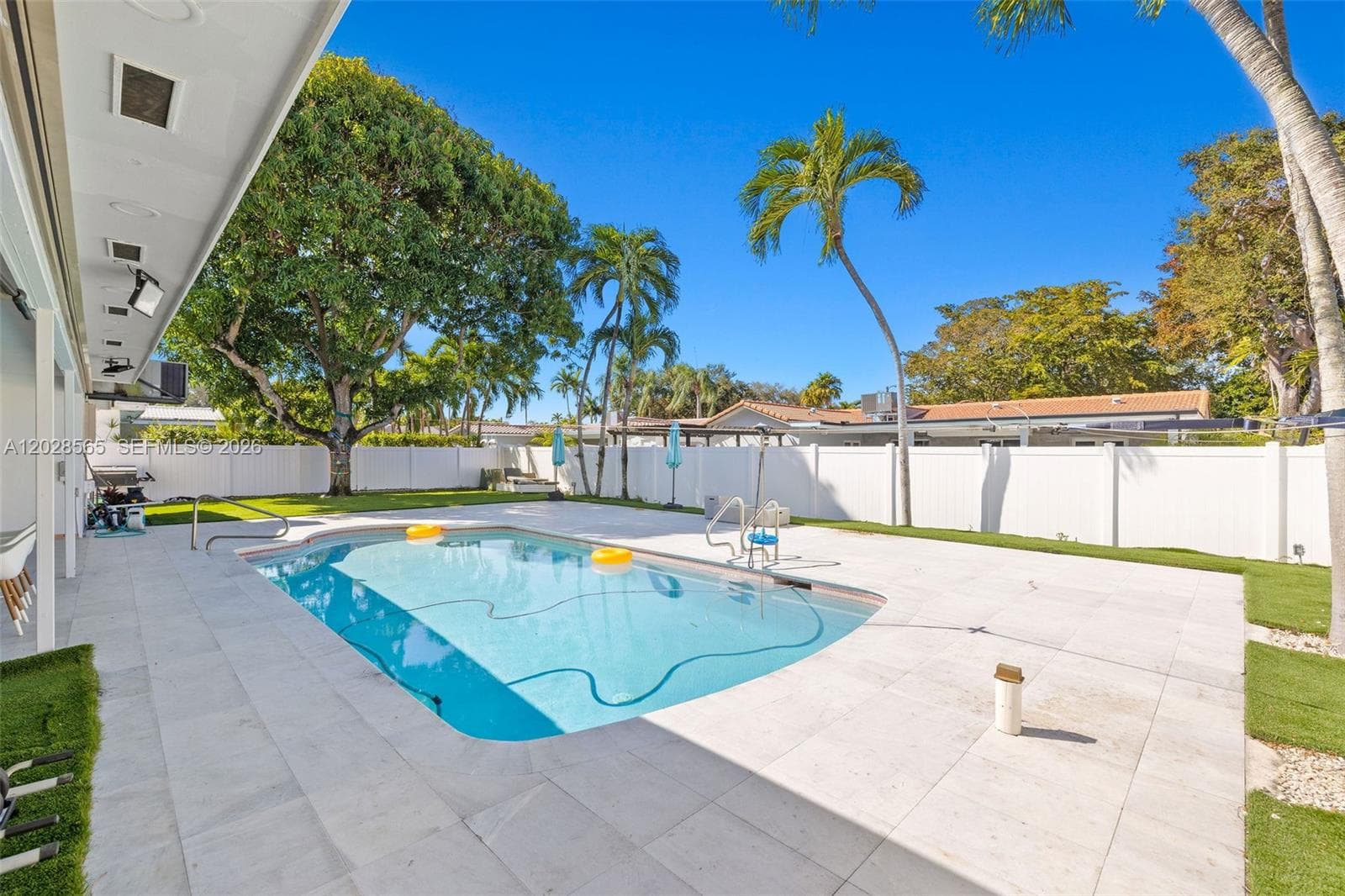 3460 N 46th Ave, Hollywood FL 33021 photo 2