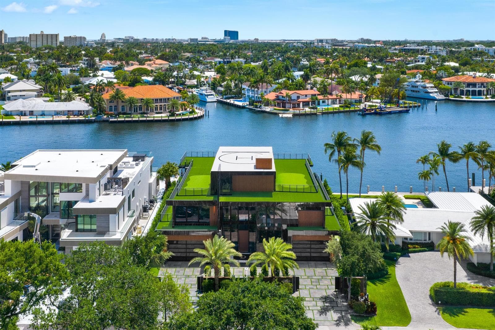 733 Middle River Drive, Fort Lauderdale FL 33304 photo 4