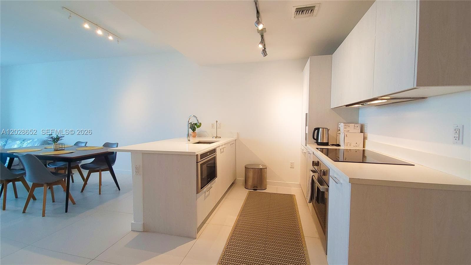 501 NE 31st St # 1002, Miami, FL 33137 photo 3