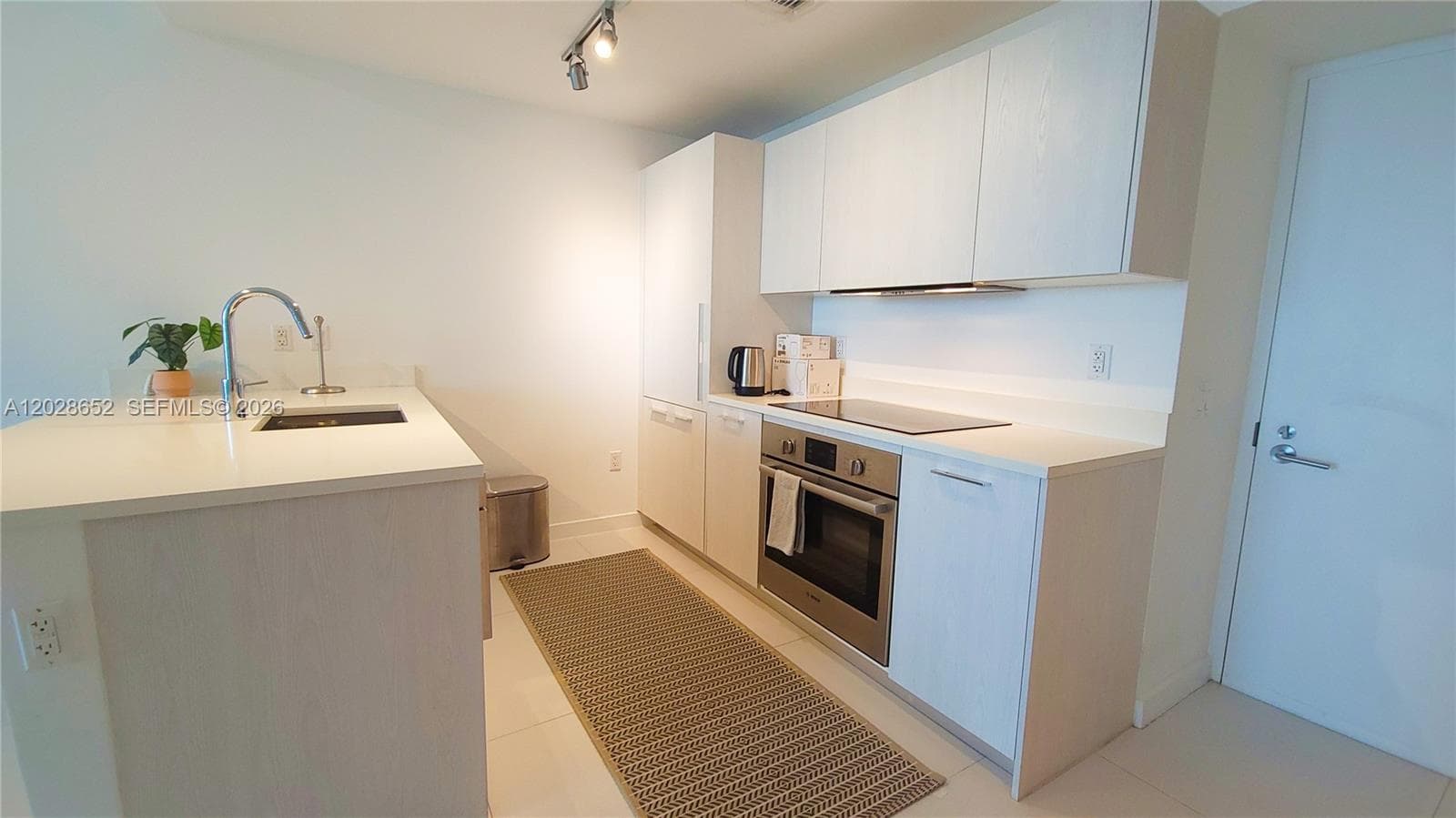 501 NE 31st St # 1002, Miami, FL 33137 photo 4