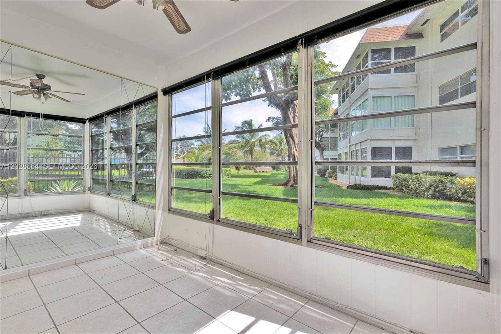 4805 NW 35th St # 416, Lauderdale Lakes FL 33319 photo 5
