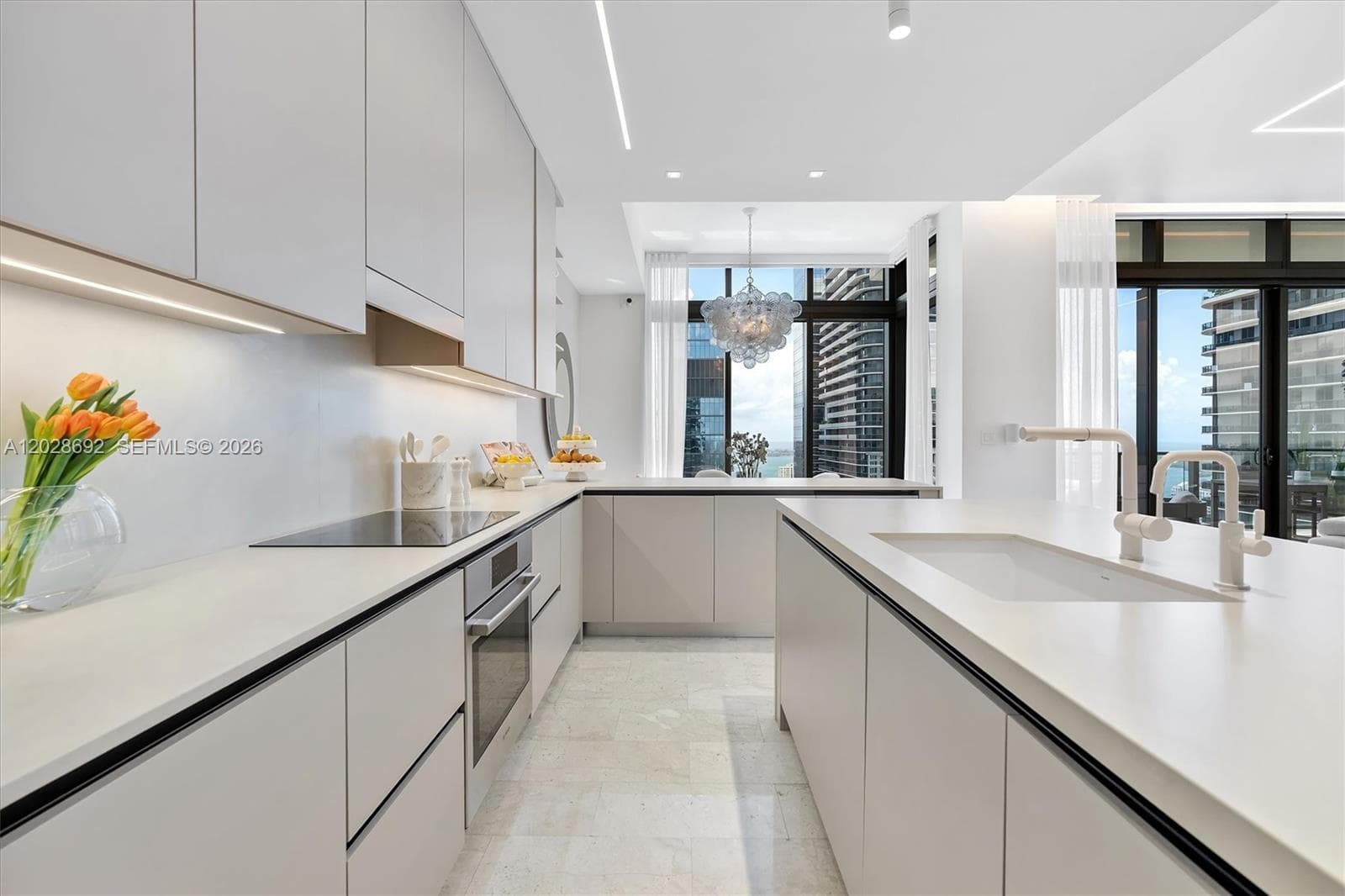88 SW 7th St # 4001, Miami FL 33130 photo 3