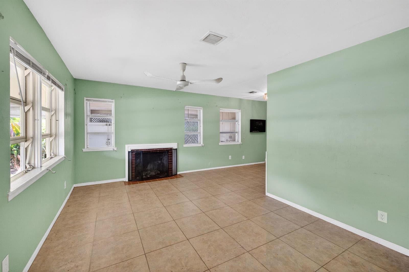 841 SW 18th Court, Fort Lauderdale FL 33315 photo 5