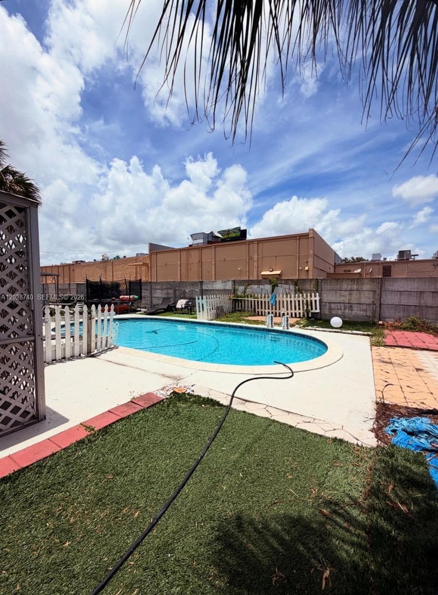 1077 SW 2nd St # 2, Hallandale Beach, FL 33009 photo 3