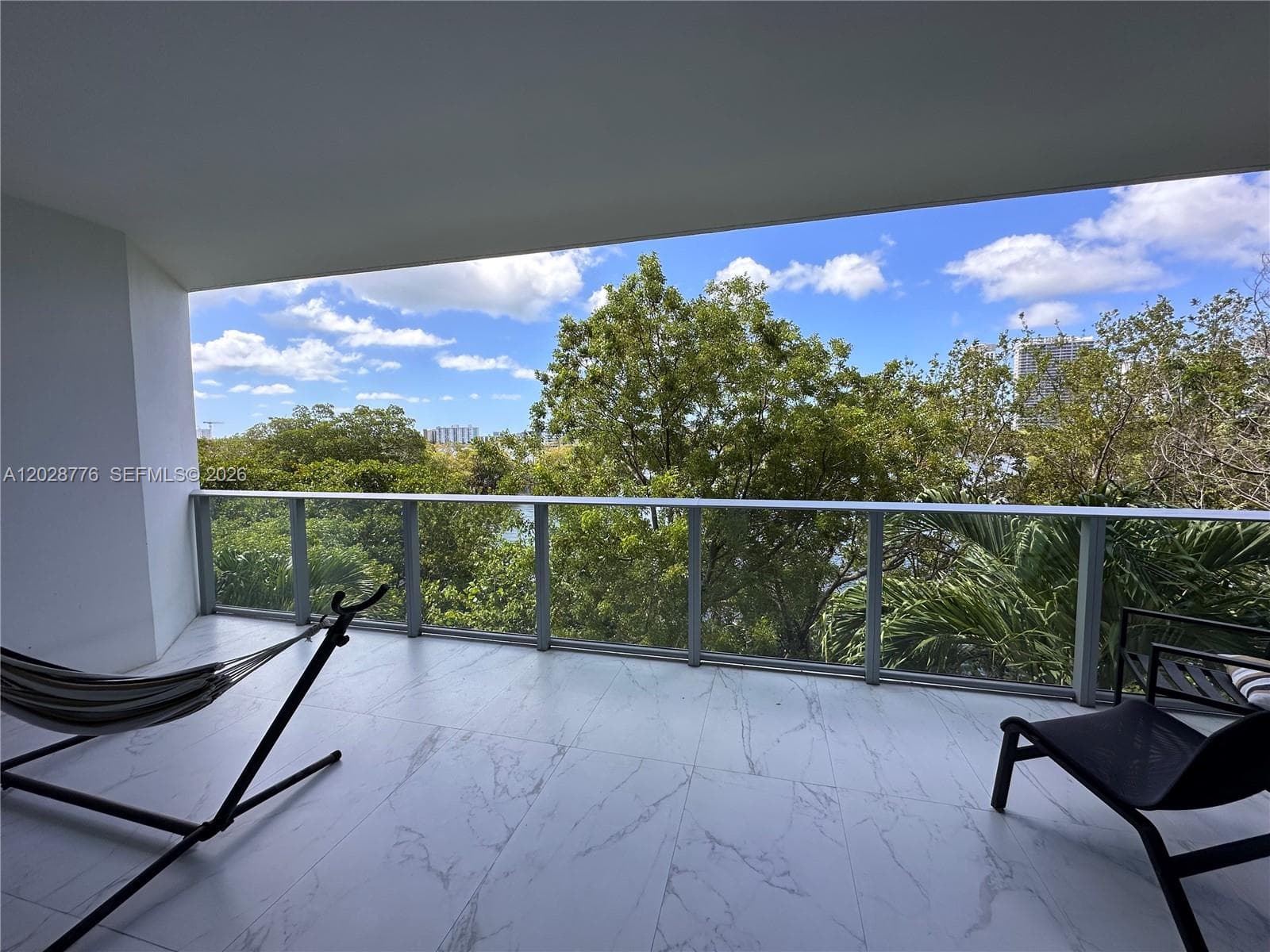 17111 Biscayne Blvd # 208, North Miami Beach FL 33160 photo 2